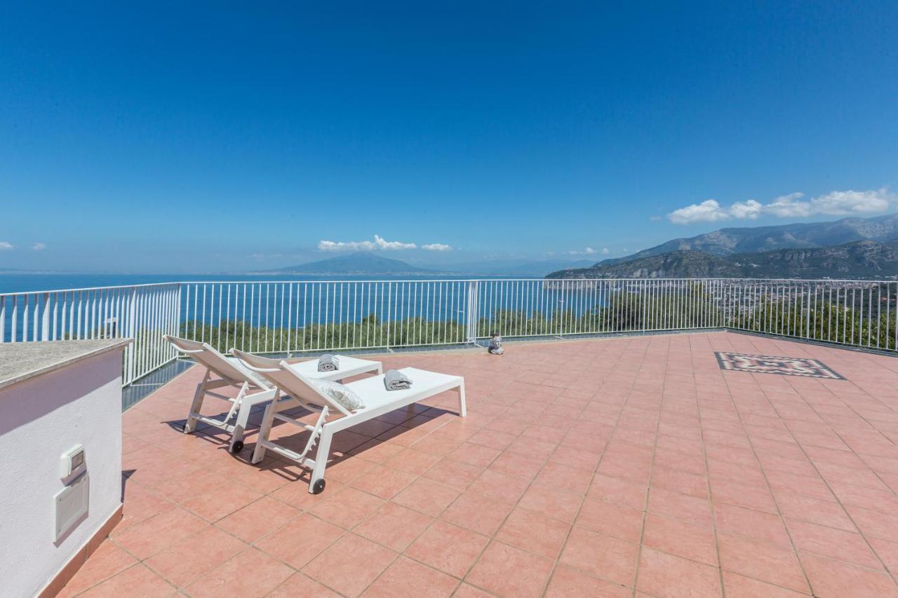 La Terrazza Sul Golfo Villa Sorrento Luaran gambar