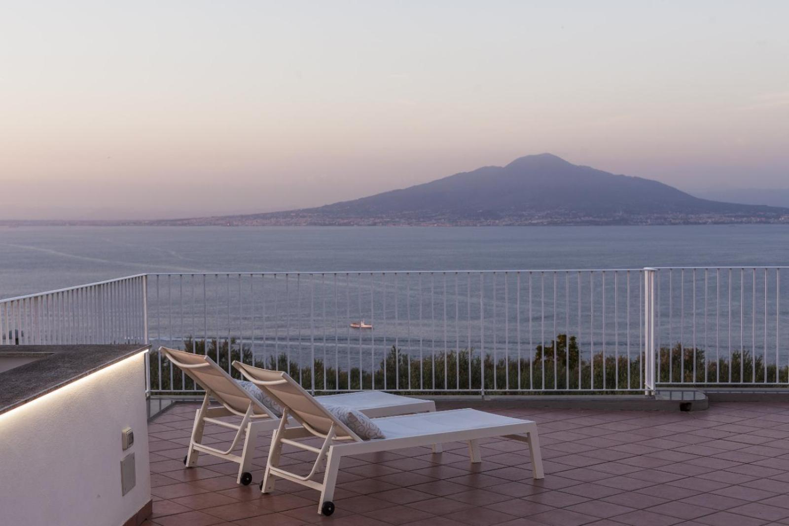 La Terrazza Sul Golfo Villa Sorrento Luaran gambar